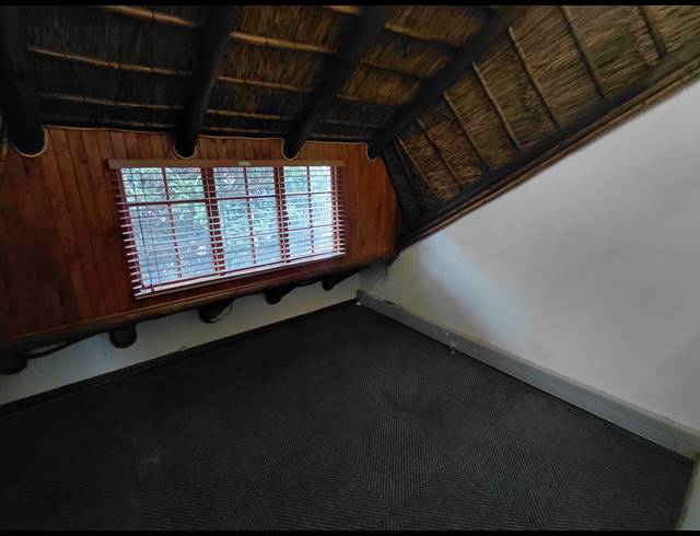 282M² OFFICE FOR SALE IN RANDJESPARK